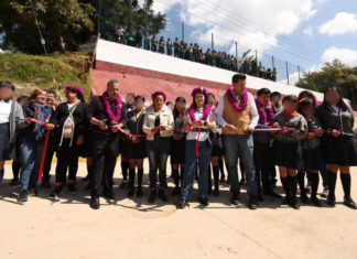 Entregan barda perimetral en bachillerato de Zacatlán