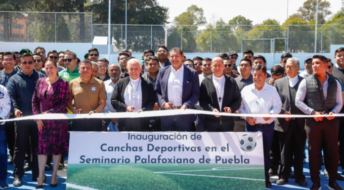 Rehabilitan canchas deportivas del Seminario Palafoxiano en Puebla