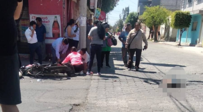 Muere motociclista tras chocar contra camión en Tehuacán
