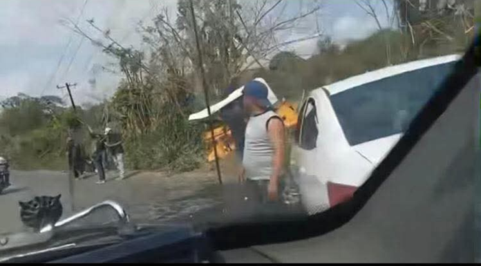 Choque entre mototaxi y auto deja varios heridos en Pantepec