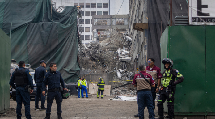 Colapso de edificio en la CDMX deja un trabajador sin vida
