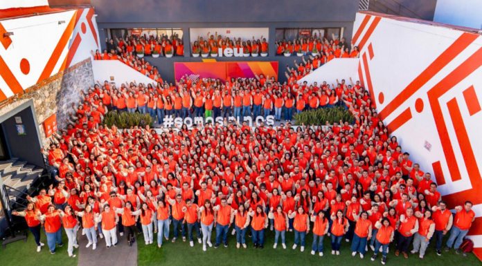 IEU celebra 50 años con fotografía simultánea en tres estados