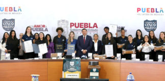 Gobierno del Estado reconoce a jugadoras de Guerreras de Puebla
