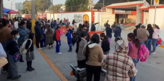 Padres exigen destitución de director y maestro en primaria de Coronango