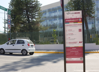 Detectan franeleros y ambulantes en zonas de parquímetros de Puebla