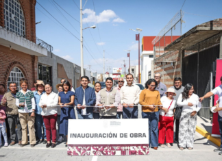 Omar Muñoz entrega pavimentación en privada de Cuatro Caminos