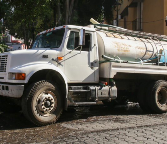 Puebla licita compra de 105 pipas para suministro de agua