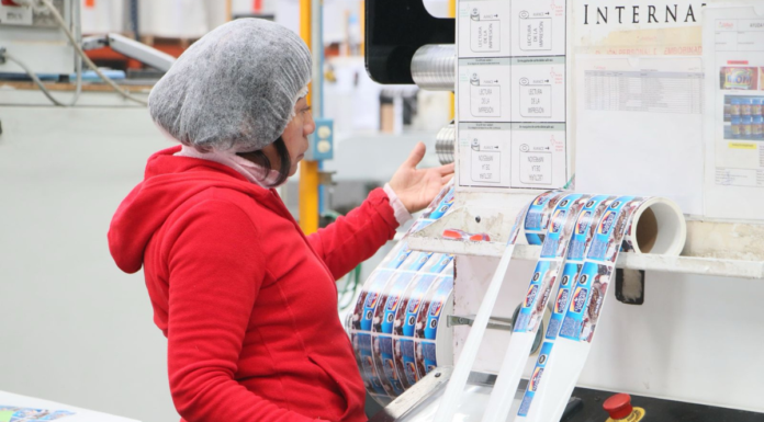 Puebla reduce pobreza laboral a 39.2%: INEGI