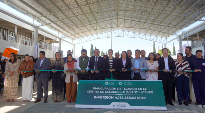 Inauguran techado en el CENDI de San Martín Texmelucan