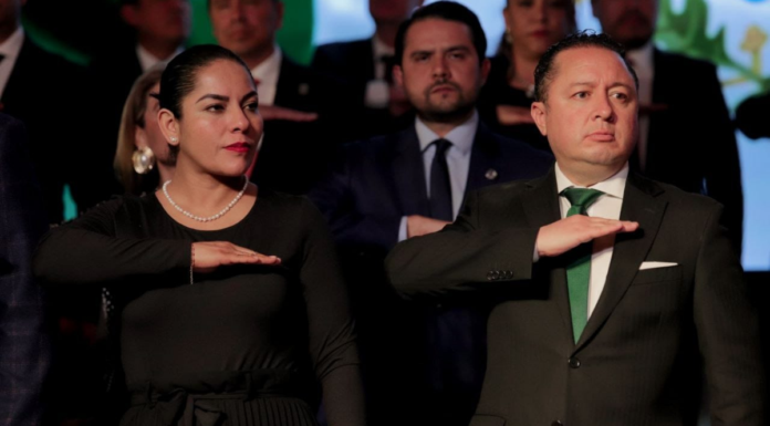 Lupita Cuautle acompaña toma de compromiso del nuevo CCE