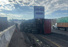 Volcadura y choque paralizan la autopista México-Puebla