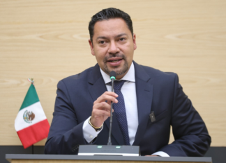 Andrés Villegas impulsa ley contra el feminicidio en Puebla