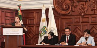 Annie Pardo ofrece ponencia en Cátedra Matilde Montoya en BUAP