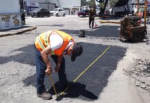 Contraloría supervisa 10 mil intervenciones de bacheo en Puebla capital