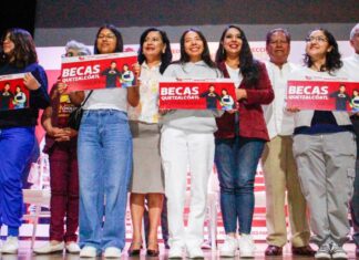 San Pedro Cholula entrega 500 cheques de Beca Quetzalcóatl a estudiantes