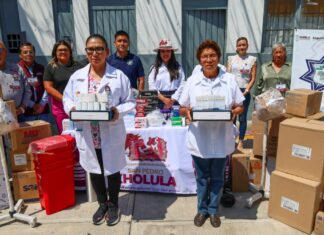 Tonantzin Fernández entrega medicamentos en CERESO de Cholula