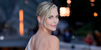 Charlize Theron revive episodio de violencia familiar en su infancia