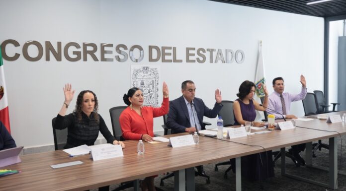 Aprueban exhorto para difundir denuncias anticorrupción