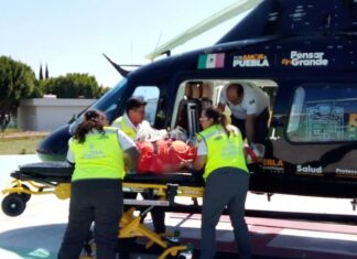 Ambulancia aérea traslada a joven por complicaciones poscesárea