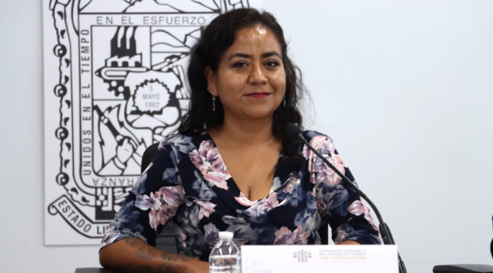 Congreso abre diálogo con ONG sobre derechos LGBTIQ+ y VIH