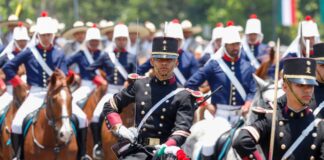 Desfile del 5 de Mayo recupera recorrido tradicional