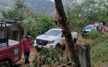 Albañil muere tras quedar atrapado por deslizamiento de tierra en Zacatlán
