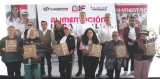 Pepe Chedraui entrega 11 mil despensas en San Felipe Hueyotlipan