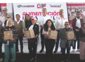 Pepe Chedraui entrega 11 mil despensas en San Felipe Hueyotlipan