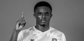 Muere futbolista tras asalto armado a autobús en Ghana