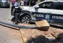 Patrulla embiste a ciclista en Tehuacán; vecinos retienen a oficiales