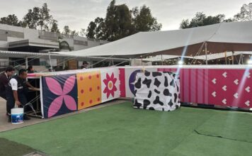 Caída de estructura deja dos mujeres lesionadas en Feria de Puebla