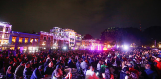 Festival Glow atrae a miles de visitantes al día en Puebla