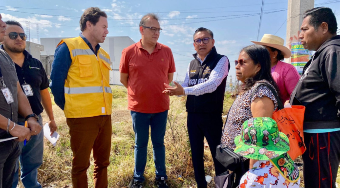 José Luis Figueroa gestiona servicio de agua en Totimehuacán