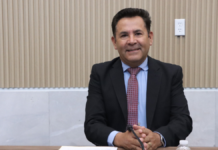 Buscan sancionar uso de celulares en penales de Puebla