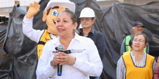 Laura Artemisa supervisa pavimentación en la avenida 20 Sur
