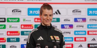 Marie-Louise Eta, primera mujer en dirigir en la Bundesliga