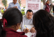 Reciben habitantes de San Martín Texmelucan información de los programas de Bienestar