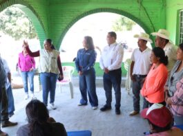 Pável Gaspar recorre la Mixteca para encabezar asambleas de Obra Comunitaria