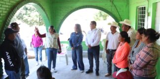 Pável Gaspar recorre la Mixteca para encabezar asambleas de Obra Comunitaria