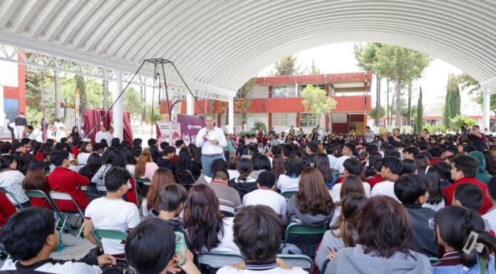 Pepe Chedraui impulsa el teatro para fortalecer salud emocional de jóvenes