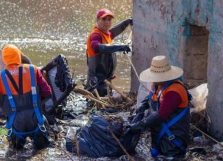 Limpia realiza jornada de limpieza en vaso regulador Puente Negro