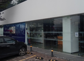 Asaltan a cuentahabiente tras salir de banco en Circuito Juan Pablo II