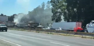 Grupo armado vandaliza obras en la autopista México-Puebla