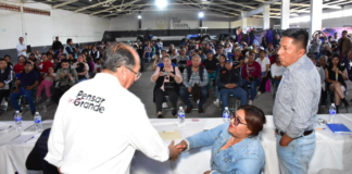 Gobierno de Puebla escucha y atiende demandas en San José Chiapa