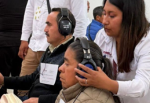 SEDIF entrega auxiliares auditivos a más de 470 poblanos
