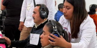 SEDIF entrega auxiliares auditivos a más de 470 poblanos