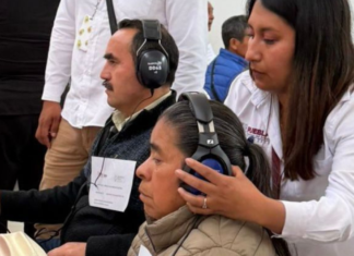 SEDIF entrega auxiliares auditivos a más de 470 poblanos