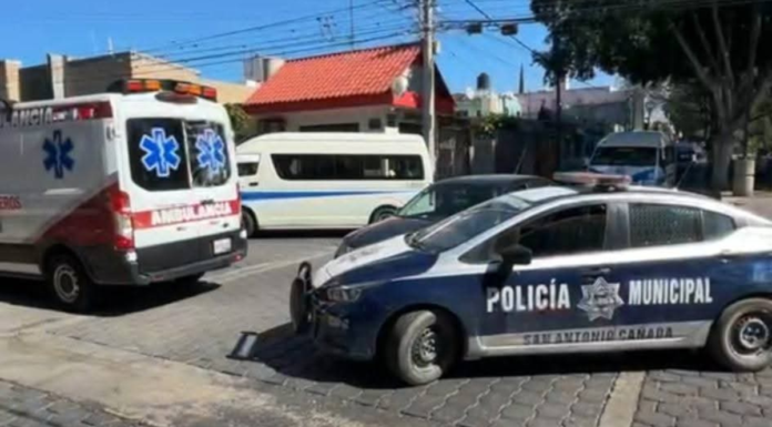 Choque entre patrulla y auto deja una lesionada en Tehuacán