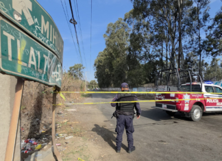 Hallan dos cuerpos embolsados en la carretera Xoxtla-Tlaltenango