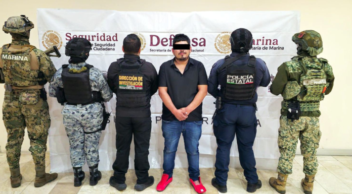 Detienen en Puebla a presunto miembro del CJNG con dinero y droga